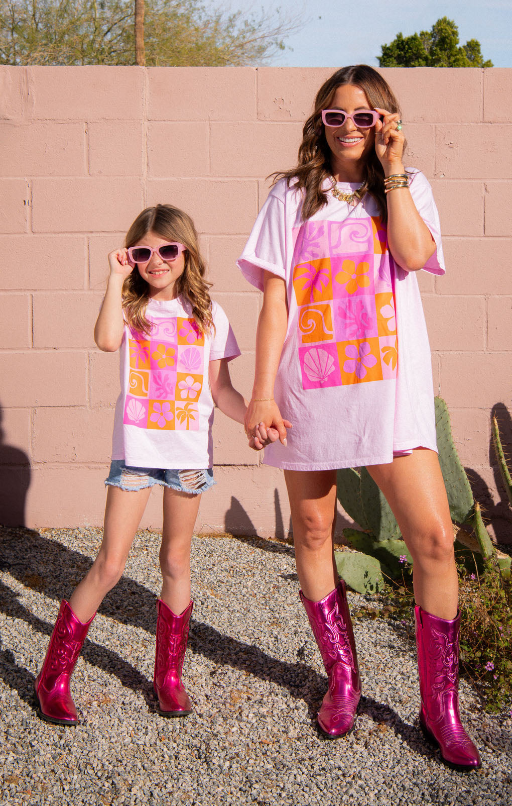 24 Hour Tee ~ Pink Daisy Graphic